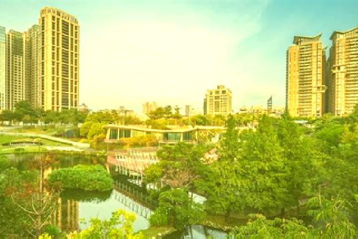 Chloe, 37 — Escort in Wuqi, China