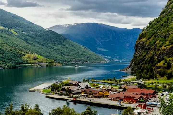 Chloe, 37 — Escort in Ytre Arna, Norway