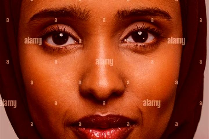 Chloe, 38, a auburn brown-eyed middle eastern companion based in Stroemsfors. Offering Travel Companion, Deep French Kissing, Girlfriend Experience. Availabl...