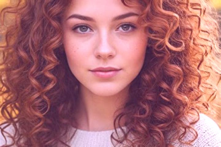 Chloe, 38, a auburn grey-eyed slavic companion based in Guarda. Offering Dinner Date, Party Girl, Roleplay, BDSM. Available for incall and outcall, overnight...