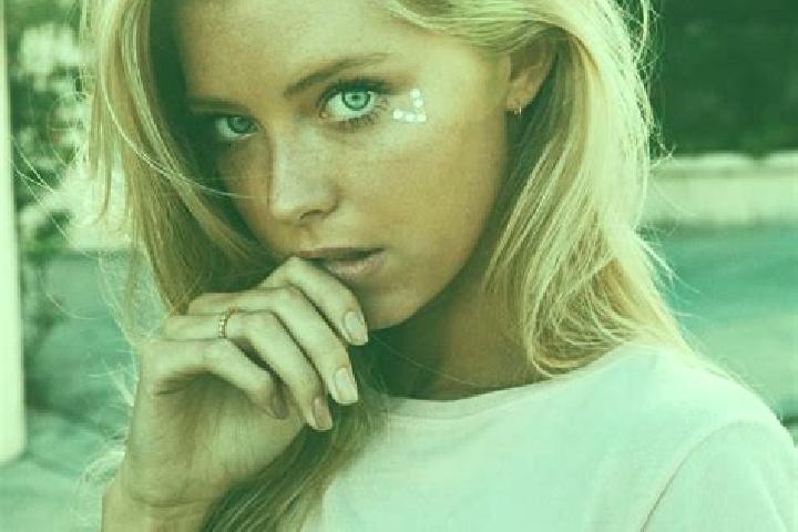 Chloe, 38, a blonde blue-eyed mediterranean companion based in Belm. Offering CIM, Deep French Kissing, Overnight. Available for incall and outcall, overnigh...