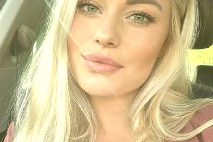Chloe, 38, a blonde hazel-eyed indian companion based in Feistritz bei Knittelfeld. Offering Deep French Kissing, 69, CIM, Party Girl, OWO. Available for inc...