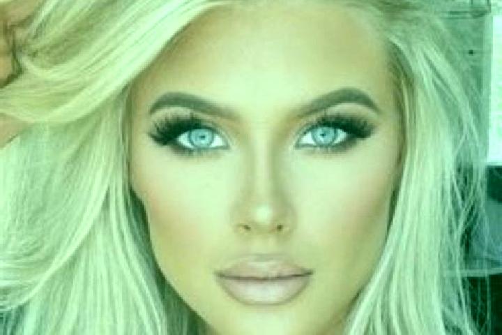 Chloe, 38, a platinum blonde amber-eyed indian companion based in Shangpu. Offering Fetish, 69, Dinner Date, A-Level. Available for incall and outcall, overn...