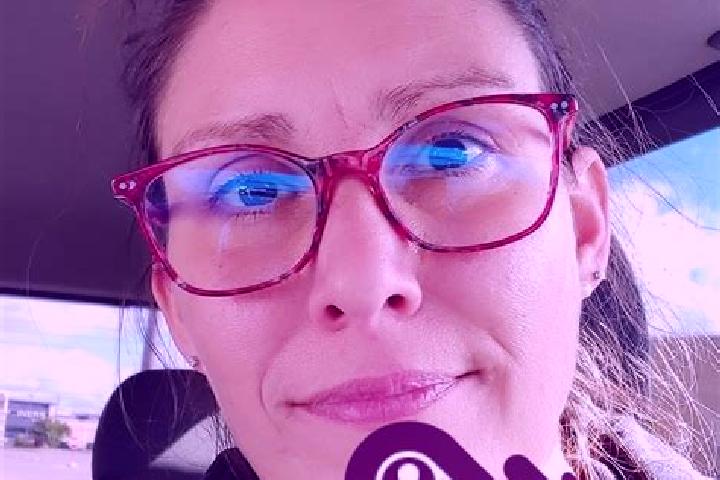 Chloe, 38 — Escort in Acton Vale, Canada