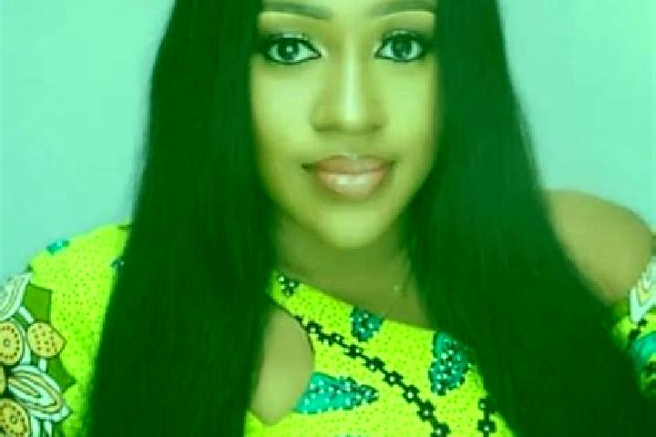 Chloe, 38 — Escort in Lagdo, Cameroon