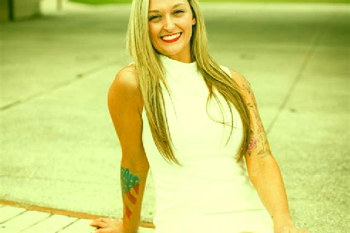 Chloe, 38 — Escort in Schalkham, Austria