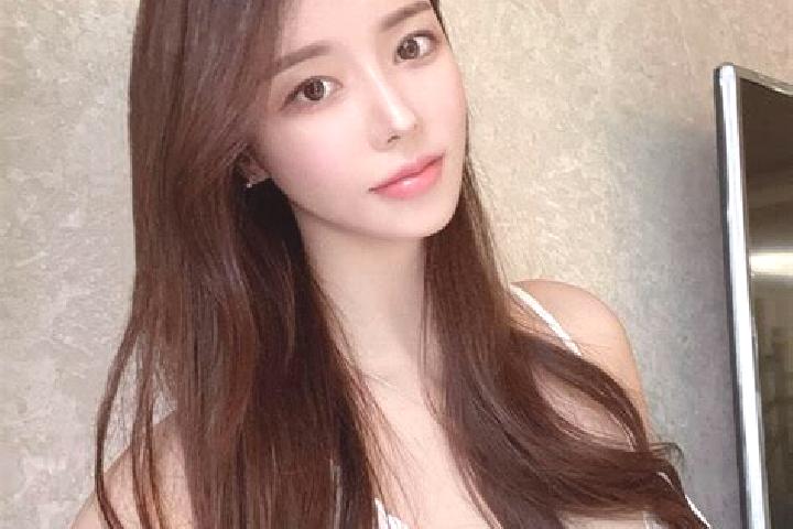 Chloe, 38 — Escort in Yekexianbaibazha, China