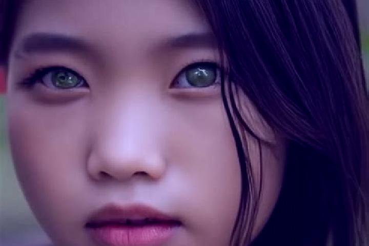 Chloe, 39, a auburn green-eyed asian companion based in Irina. Offering BDSM, OWO, Dinner Date. Available for incall and outcall, overnight bookings available.