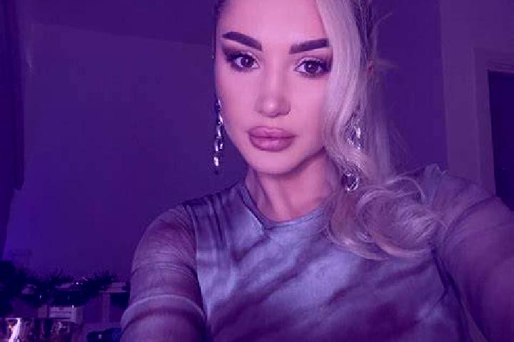Chloe, 39, a black grey-eyed slavic companion based in Parbatipur. Offering GFE, Duos, Fetish, Dinner Date, Erotic Massage. Available for incall and outcall,...
