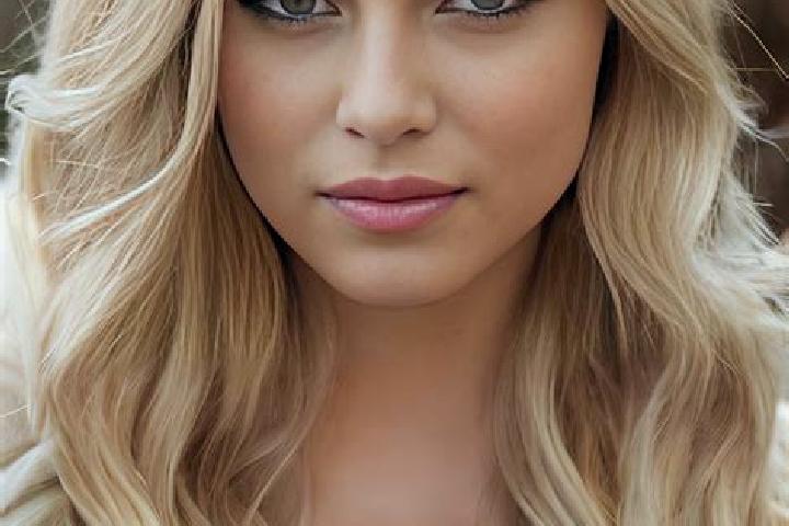 Chloe, 39, a blonde grey-eyed middle eastern companion based in Kohara. Offering Striptease, 69, Deep French Kissing, A-Level. Available for incall and outca...