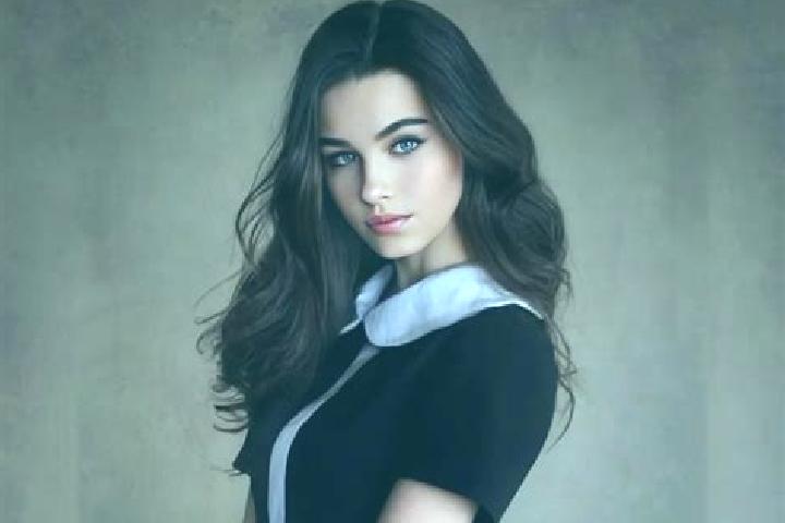 Chloe, 39, a brunette dark-eyed slavic companion based in Rotello. Offering Party Girl, Roleplay, Overnight. Available for incall and outcall, day and evenin...