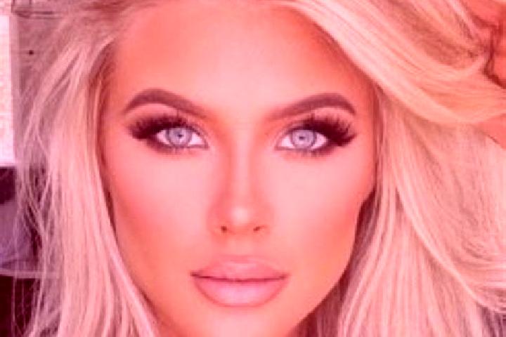Chloe, 39, a platinum blonde blue-eyed mediterranean companion based in Binas. Offering OWO, 69, CIM. Available for incall and outcall, day and evening dates.