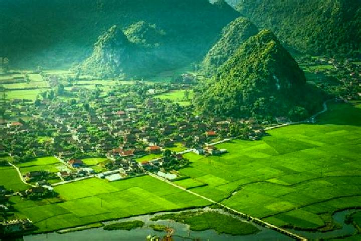 Chloe, 39 — Escort in Bac Son, Vietnam