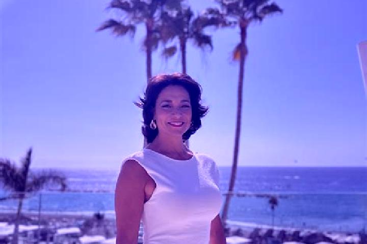 Chloe, 39 — Escort in Encrucijada, Cuba