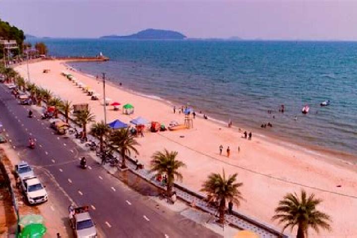 Chloe, 39 — Escort in Kep, Cambodia