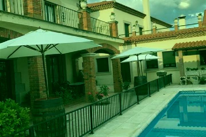 Chloe, 39 — Escort in Monfarracinos, Spain