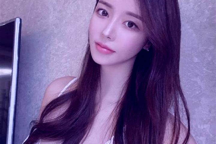 Chloe, 39 — Escort in Shanzao, China