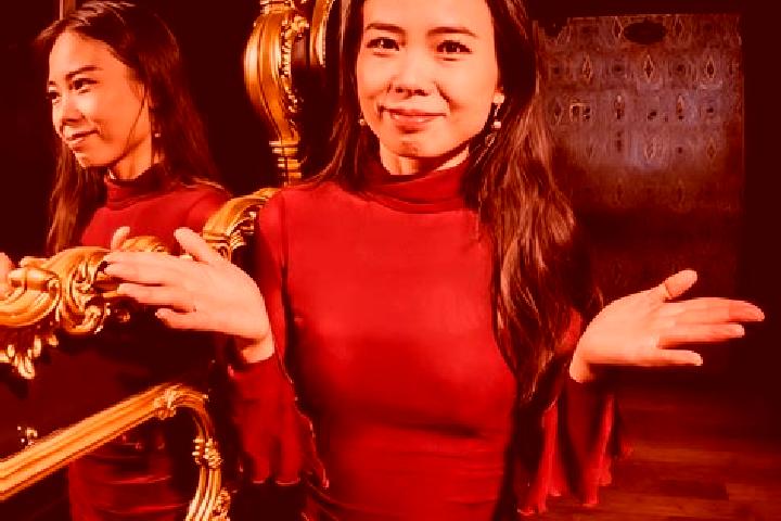 Chloe, 39 — Escort in Yaqiao, China