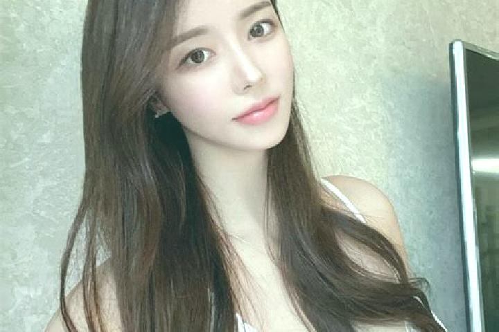 Chloe, 39 — Escort in Zuocun, China