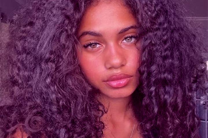 Clara, 20, a black brown-eyed ebony companion based in North Creek. Offering GFE, Overnight, A-Level. Available for incall and outcall, day and evening dates.