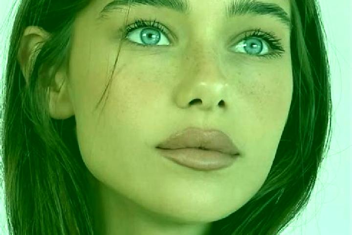 Clara, 20, a brunette amber-eyed european companion based in Carlsbad. Offering CIM, Girlfriend Experience, Dinner Date. Available for incall and outcall, da...