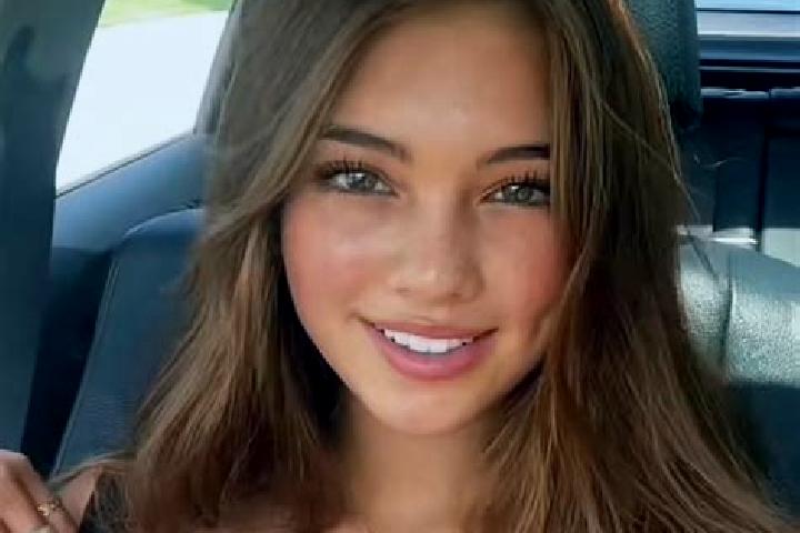 Clara, 20, a brunette grey-eyed ebony companion based in Hov. Offering A-Level, Party Girl, Duos, Erotic Massage, Striptease. Available for incall and outcal...