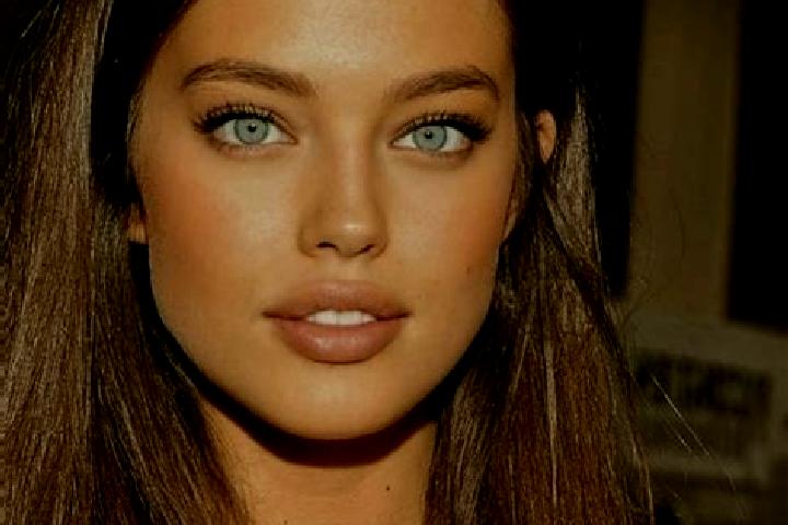 Clara, 20, a chestnut green-eyed caucasian companion based in Prechistoye. Offering Girlfriend Experience, Travel Companion, Party Girl, Massage, GFE. Availa...