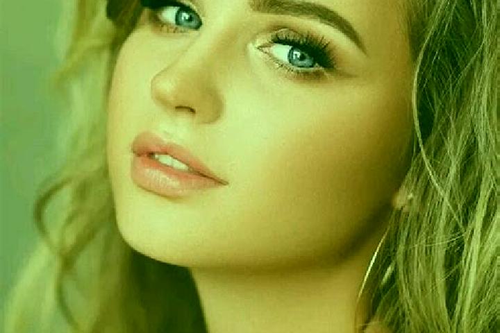 Clara, 20, a dark blonde blue-eyed ebony companion based in Madinah. Offering CIM, Tantra, Girlfriend Experience. Available for incall and outcall, day and e...