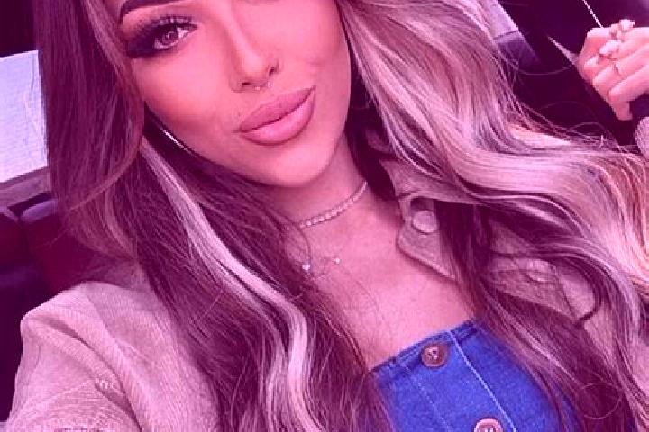 Clara, 20, a dark blonde brown-eyed middle eastern companion based in Halluin. Offering Girlfriend Experience, Fetish, Domination. Available for incall and o...