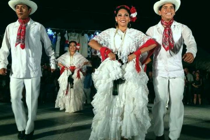 Clara, 20 — Escort in Huejonapan, Mexico