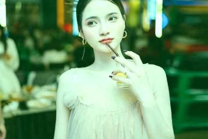 Clara, 20 — Escort in Muang Xon, Laos