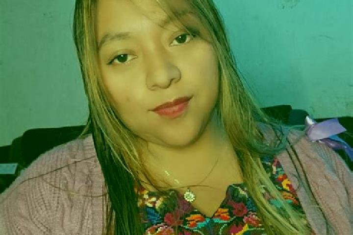Clara, 20 — Escort in Tzunun, Mexico