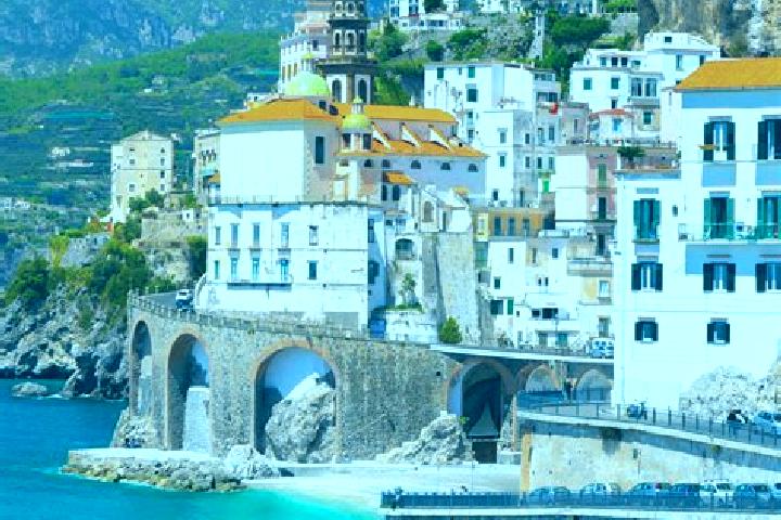 Clara, 20 — Escort in Valloriate, Italy