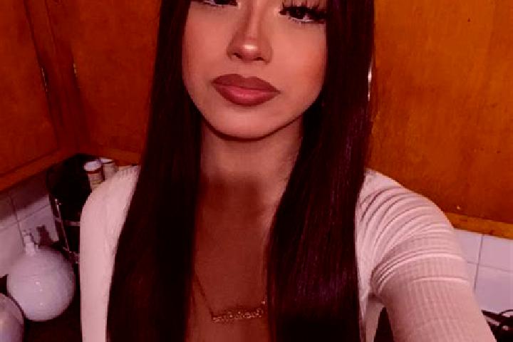 Clara, 21, a black brown-eyed latina companion based in Upper Fruitland. Offering Deep French Kissing, Party Girl, Domination, CIM. Available for incall and ...