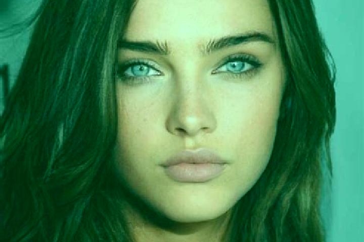 Clara, 21, a brunette grey-eyed caucasian companion based in Saint Paris. Offering OWO, 69, Girlfriend Experience. Available for incall and outcall, overnigh...