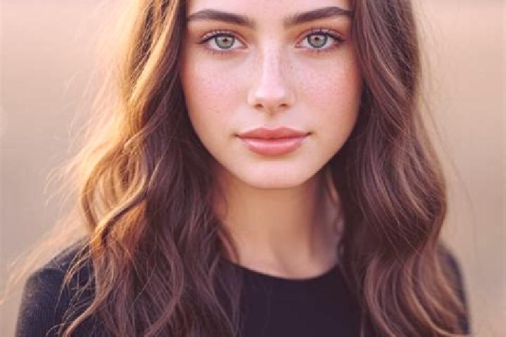Clara, 21, a chestnut grey-eyed mediterranean companion based in Vanosc. Offering Striptease, Overnight, Party Girl, Massage. Available for incall and outcal...