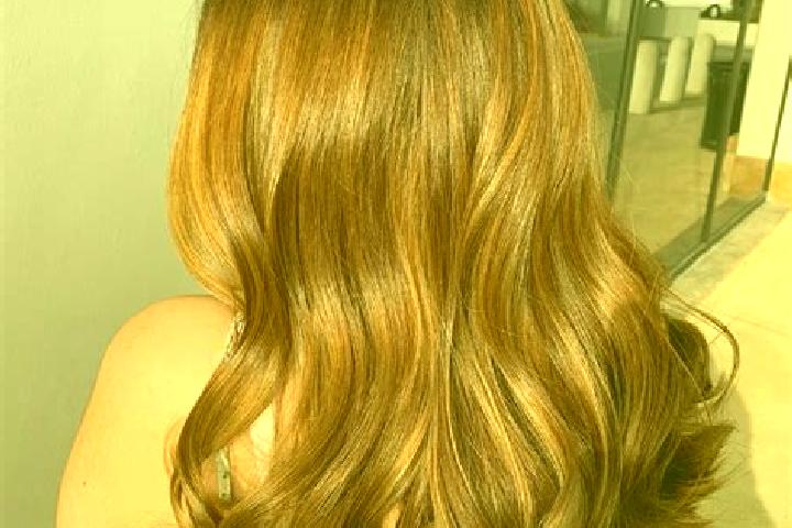 Clara, 21, a chestnut hazel-eyed slavic companion based in Bailleul. Offering Roleplay, Erotic Massage, Prostate Massage, Massage. Available for incall and o...
