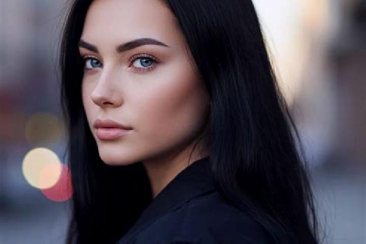 Clara, 21, a platinum blonde dark-eyed latina companion based in Centralia. Offering Erotic Massage, OWO, Duos, Striptease. Available for incall and outcall,...