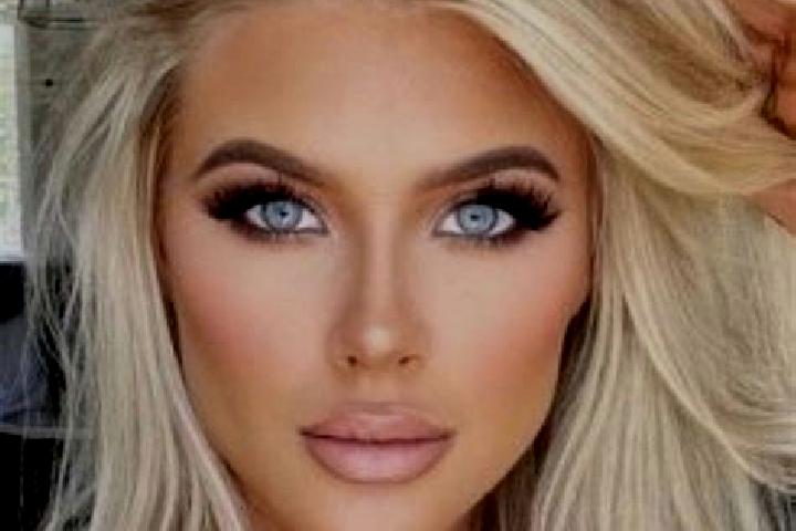 Clara, 21, a platinum blonde green-eyed asian companion based in Zoita. Offering Fetish, Dinner Date, Overnight, Deep French Kissing. Available for incall an...