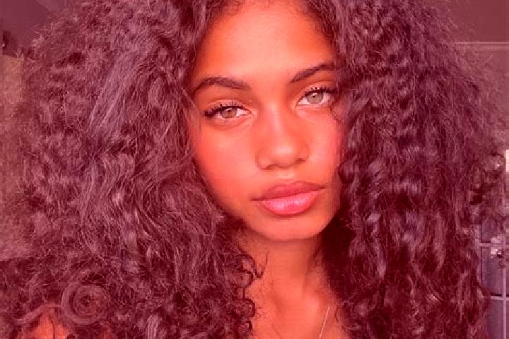 Clara, 21, a red blue-eyed ebony companion based in Guinguerini. Offering Striptease, GFE, Deep French Kissing, Girlfriend Experience, 69. Available for inca...