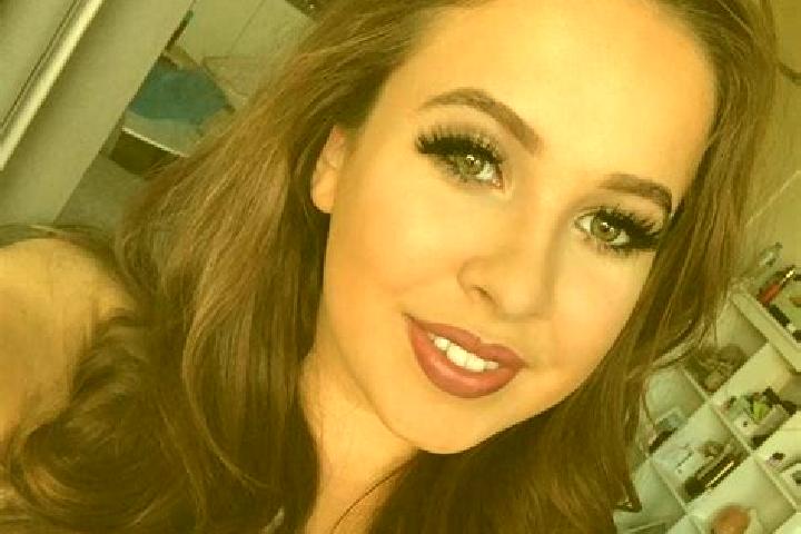Clara, 21, a red brown-eyed slavic companion based in San Antonio de los Cobres. Offering CIM, Girlfriend Experience, Duos, Deep French Kissing. Available fo...