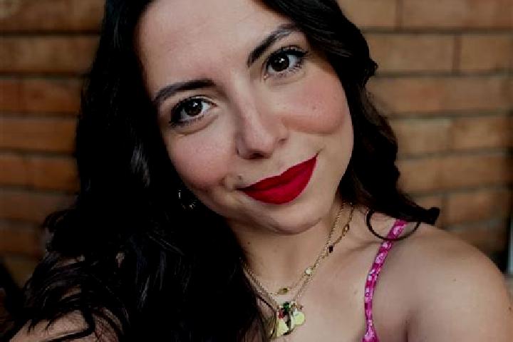 Clara, 21 — Escort in Akarsu, Turkey