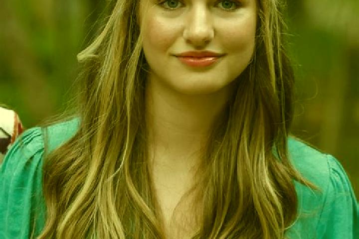Clara, 21 — Escort in Bordon, Spain