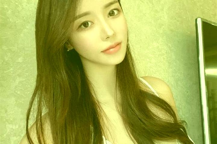 Clara, 21 — Escort in Liujiading, China