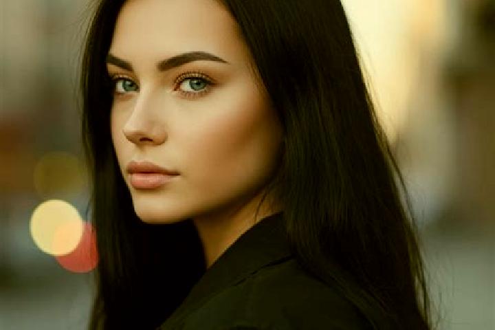 Clara, 22, a auburn blue-eyed latina companion based in Murmino. Offering Party Girl, CIM, Domination. Available for incall and outcall, day and evening dates.