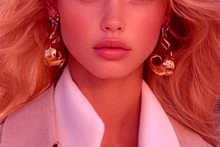 Clara, 22, a blonde grey-eyed latina companion based in Otatara. Offering 69, Tantra, Roleplay, Erotic Massage. Available for incall and outcall, overnight b...