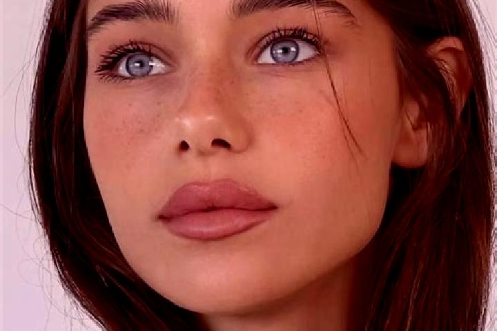 Clara, 22, a brunette amber-eyed middle eastern companion based in Veinticinco de Diciembre. Offering CIM, 69, Girlfriend Experience. Available for incall an...