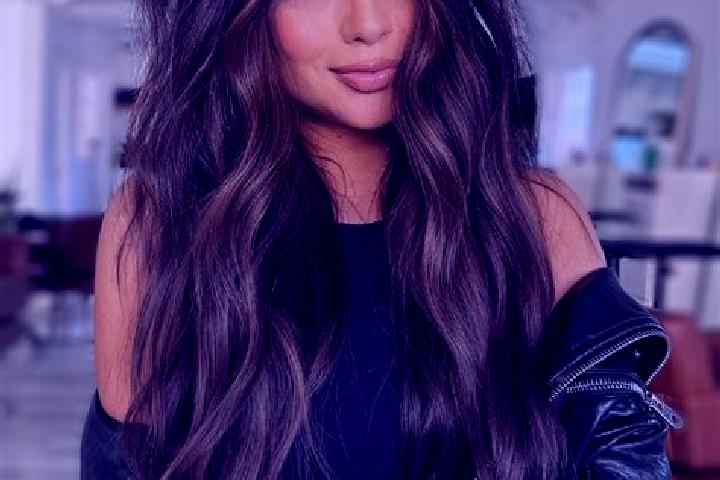 Clara, 22, a brunette dark-eyed european companion based in Zimutice. Offering Fetish, Erotic Massage, Dinner Date, 69, OWO. Available for incall and outcall...