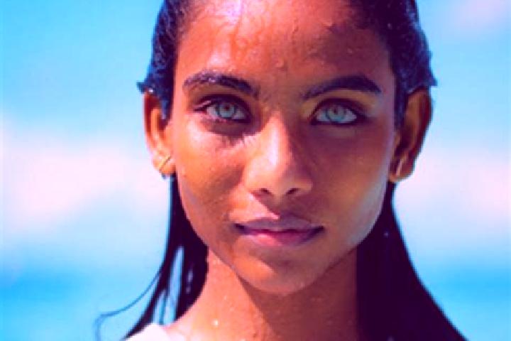 Clara, 22, a chestnut blue-eyed indian companion based in Tohopku. Offering Erotic Massage, Fetish, 69. Available for incall and outcall, overnight bookings ...