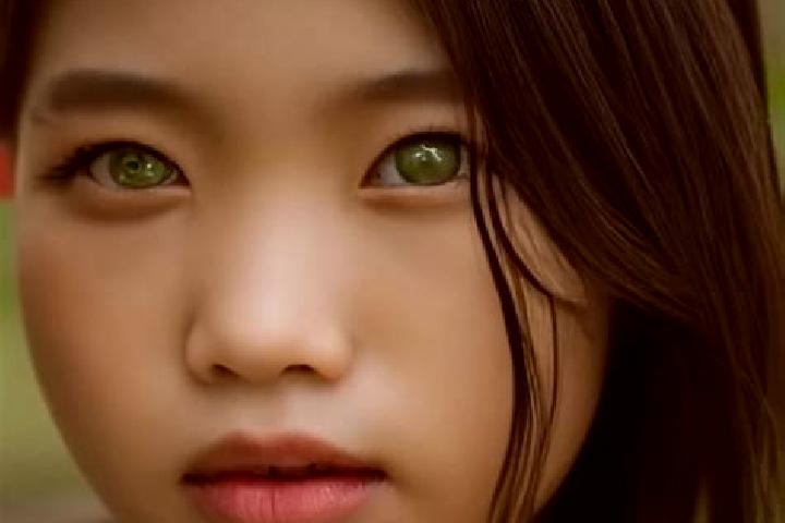 Clara, 22, a red green-eyed asian companion based in Kindia. Offering Overnight, Fetish, Massage, Erotic Massage, Couples. Available for incall and outcall, ...